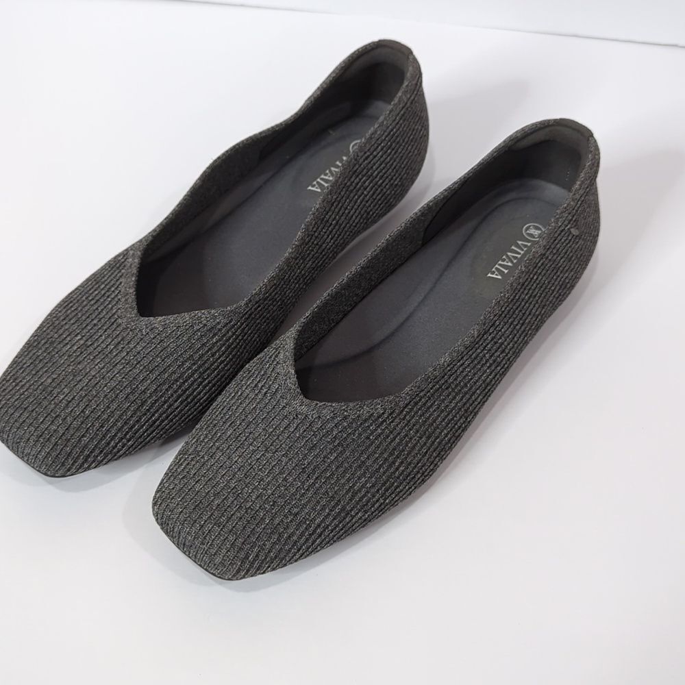 Women's Gray Ribbed Slip-On Flats - Picture 2 of 10
